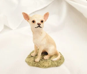LOVELY RARE CHIHUAHUA SITTING FIGURINE SHERRATT & SIMPSON 89039 - Picture 1 of 6