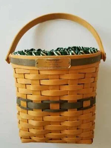 Longaberger Christmas Collection 1998 Edition "Glad Tidings Basket" GUC - Picture 1 of 3