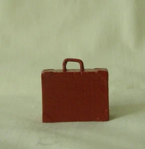 Suitcase, replacement for Lionel Redcap, Standard Gauge train platform layout - Picture 1 of 2