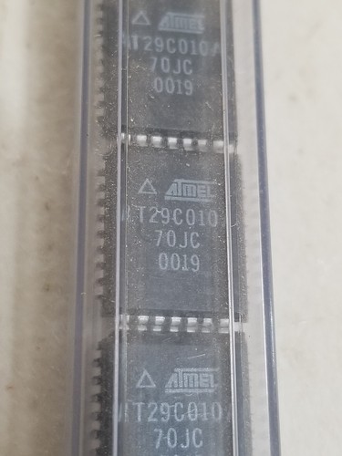 10 X Circuits Intégrés AT29C010A-70JU PLCC32 - Mémoire Flash Atmel 1 Mbit - Neufs, Bonne Qualité