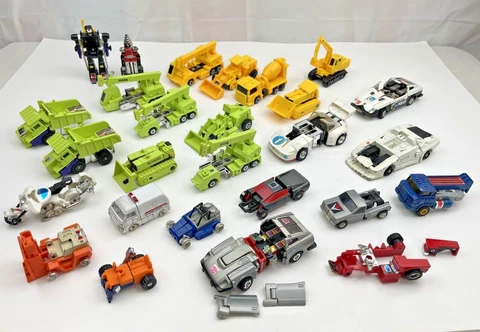 1980s G1 TAKARA Hasbro Transformers Autobots Constructicons Japan Cover