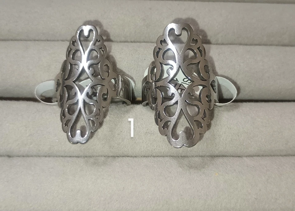 Anillo geométrico hueco de acero inoxidable para mujer talla 6 Foto 1 de 1