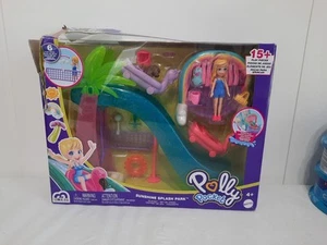 Polly Pocket Sunshine Splash Park Mattel scivolo d'acqua piscina altalena pallavolo NUOVO - Foto 1 di 13