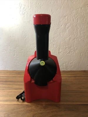 Yonanas Deluxe Ice Cream Frozen Yogurt Treat Maker Black Red Model 901 - Image 1 of 4
