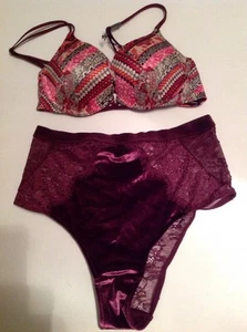 NWT Victoria's Secret Very Sexy Push Up Bra H/W Panty Set 30B,XS NWT Print - Picture 1 of 8