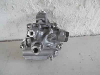 OEM  2018-22 Toyota Avalon RAV4 Camry Engine Oil Pump 15100-25032 - Image 1 of 4