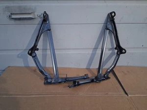 2001 2002 2003 2004 2005 2006 LEXUS LS430 MALETERO TRASERO BISAGRAS GRIS  - Imagen 1 de 5