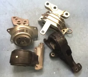 Motor Mount & Trans Mount Set 4PCS for 2013-2019 Cadillac XTS 3.6L Auto AWD - Picture 1 of 6