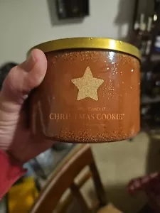 Yankee Candle Christmas Cookie 18 Oz 3 Wick Candle New Great Fragrance Gift - Picture 1 of 6