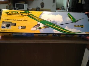 Flyzone Aero Voyager RC Twin Engine Pusher Glider Airplane - RTF Version. - Picture 1 of 9