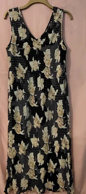 EVANS FLOWING FLORAL PRINT SLEEVELESS LINED LONG MAXI DRESS, BNWOT, UK SIZE 22 - Image 1 of 4