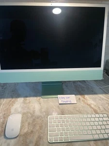 Apple iMac 24" (256GB SSD, Apple M1, 3.20GHz, 8GB, 8-Core GPU) Green - MGPK3LL/A - Picture 1 of 5