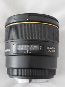 Sigma for Canon EF mount 85mm f/1.4 DG HSM lens 
