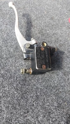 CILINDRO MAESTRO FRENO DELANTERO YAMAHA TZR125 2RH DT125R TR 125 RD 125 Foto 1 de 4