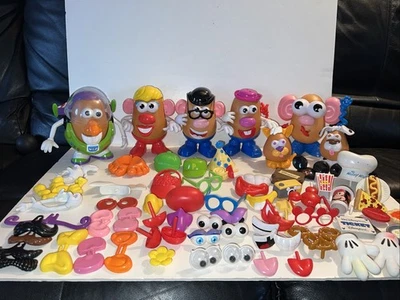 ENORME Lote ~130 Mr Mrs Potato Head Parques Disney Piezas De Gran Tamaño Buzz Cat Dog Usado en Excelente Condición Foto 1 de 4
