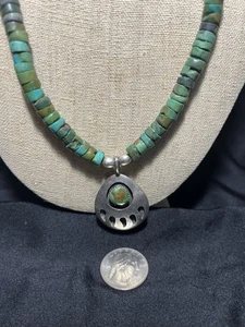 Vintage Navajo grüner Türkis Heishi Perlen Halskette & Sterlingsilber Anhänger - Bild 1 von 10