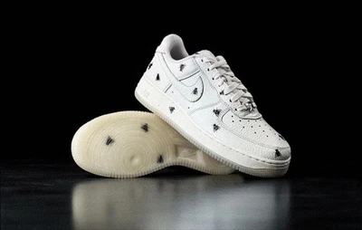 Hombres 8.0US Nike Air Force 1 Bajo Retro Moscas domésticas Foto 1 de 3