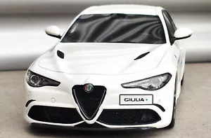 1:18 Otto Mobile Alfa Romeo Giulia Quadrifoglio OT839 EU NUOVO - Foto 1 di 3