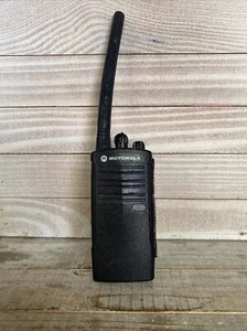 Motorola RDV2020 RV2020BKF2AA VHF 2-Channel Two-Way Radio With Battery - Read - Picture 1 of 11