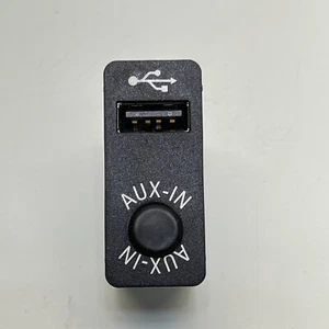 2008-2017 BMW CENTER CONSOLE USB ONLY !!AUXILLIARY IN INPUT SOCKET 9 229 246 - Picture 1 of 7