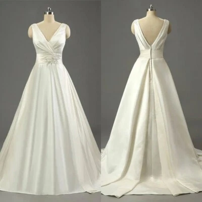 Vestidos de novia simples de satén sin mangas cuello en V línea A playa blanco vestido de novia Foto 1 de 4