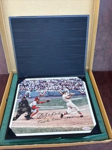 Carl Yastrzemski Signed 8x10 1967 World Series Photo Upperdeck Hologram COA - Picture 1 of 10
