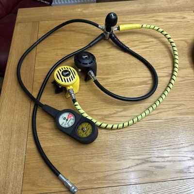 U.S Divers Conshelf SE2  regulator and octopus, with 2nd stage, Needs Service - Image 1 of 4