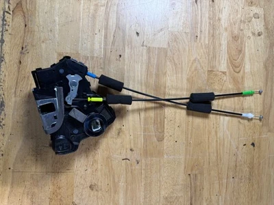 2004-2006 LEXUS RX400h Rx350  FRONT RIGHT PASSENGER DOOR LOCK LATCH ACTUATOR OEM - Image 1 of 2