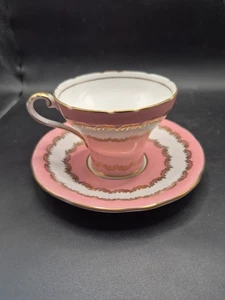 Vintage Aynsley Bubble Gum Pink Gold Trim Corset Shaped Cup & Saucer No.1403 - Picture 1 of 6
