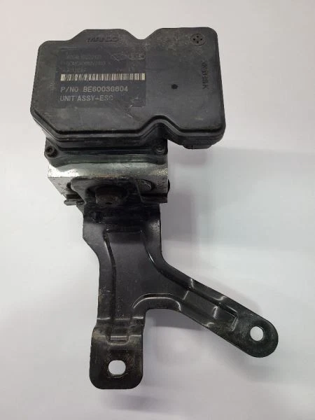 13 HYUNDAI VELOSTER Anti-Lock Brake Part ABS Electronic Stability Control OEM - Image 1 of 4