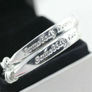 2pcs Somebody Loves Me Baby Newborn With Bell Bracelet Bangle Gift Adjustable - Picture 1 of 10