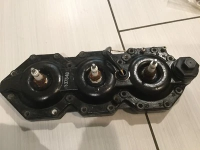 1993 JOHNSON EVINRUDE 150HP CYLINDER HEAD 0337548 337548 - Image 1 of 4