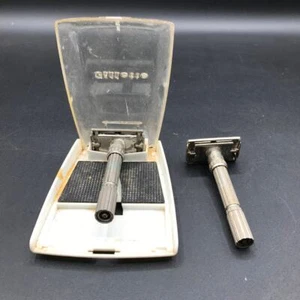 Set of 2 Vintage Gillette Slim G4 Adjustable Safety Razors Shavers with Holder - Picture 1 of 13