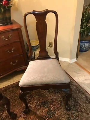 Silla auxiliar Kindel Winterthur de nogal macizo New York Queen Anne Foto 1 de 4