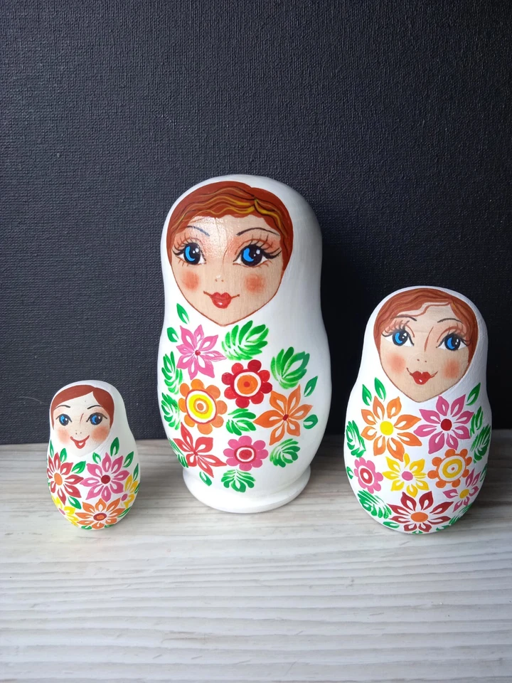 Muñecas de anidación para niños conjunto de 3 muñecas regalo matrioska Foto 1 de 4