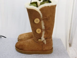 UGG Australia Bailey Button Triplet Stiefel Damengröße 8 Lammfell hoch gemütlich - Bild 1 von 10