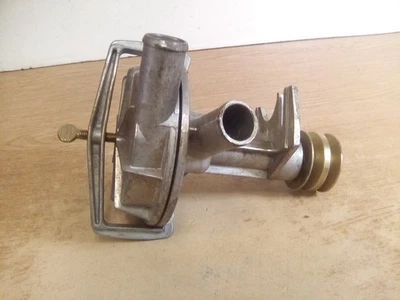 Bomba de drenaje de lavadora Speed Queen 23877 de colección Foto 1 de 4