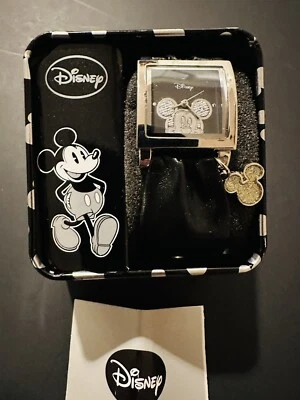 Reloj Damas Disney Mickey Mouse Plata Brillante en Caja Original con Instrucciones Foto 1 de 4