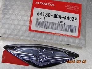 HONDA 64180-MCA-A40ZE EMBLEM - FREE SHIPPING - Bild 1 von 1