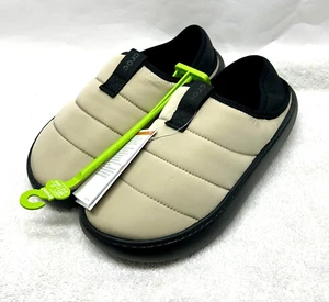 Zapatos Crocs Classic Puff Moc para hombre 9/mujer 11 beige NUEVOS (SH) - Imagen 1 de 8