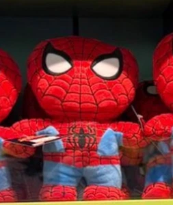 Peluche Universal Studios Marvel Spider-Man Cutie 9"" nuevo con etiquetas - Imagen 1 de 1