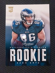 2013 Prestige #300 Zach Ertz RC Rookie Eagles Cardinals Commanders - Bild 1 von 2