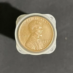 1937 D Lincoln Wheat Cent Collectible Coin (VERY FINE-EXTREMELY FINE) - Picture 1 of 2