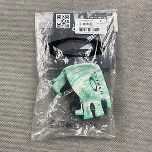 Oakley Mountain Bike Gloves Short Womens Small White Green Cycling Athletic New - Picture 1 of 5