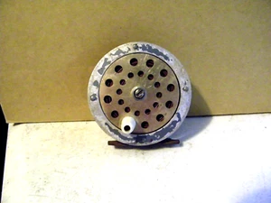 Vintage South Bend No. 1110 Oreno-Lite Fly Reel Made in USA - Picture 1 of 4