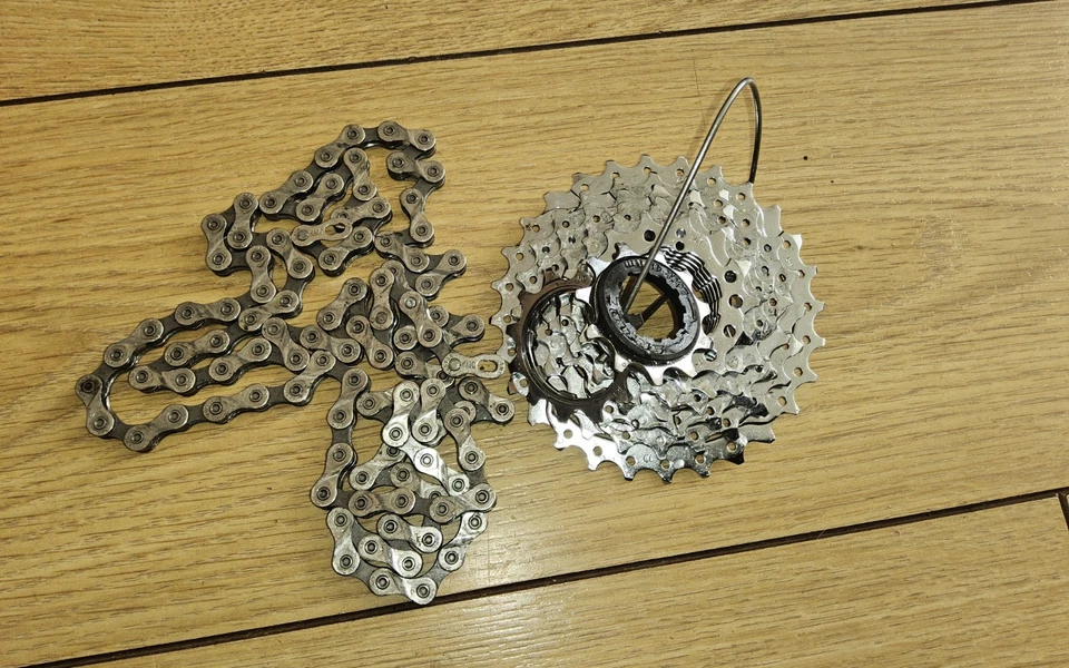 SRAM 8 Speed 11-28 Cassette And Chain - Image 1 of 1