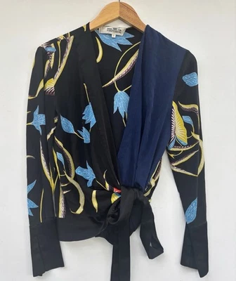 Camisa Diane Von Furstenberg Oswald Pequeña Negra Azul Floral Envoltura Seda Cuello en V Top Foto 1 de 4