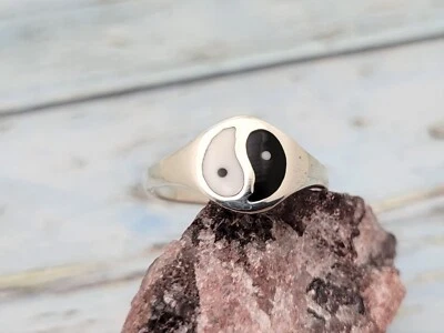 Anillo Yin Yang de Plata de Ley 925: Ágata y Madreperla, Joyería de Yoga Foto 1 de 4