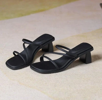 Sandalias informales sin cordones con correa en el dedo del pie abierto de verano para mujeres Moda Tacón medio Tacón grueso Foto 1 de 4