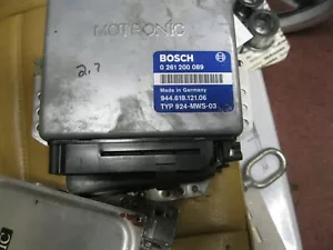 Porsche 944 951 DME ECU control unit - Picture 1 of 3